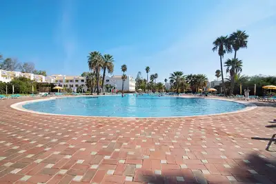 Image de Appartement T2 Resort Golden Cabanas avec piscine, sauna, climatisation & Wifi.