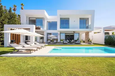 Image de Villa « Mariposa » avec vue sur la mer, Wi-Fi et climatisation