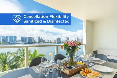 Image de Modern condo with amazing intracoastal views