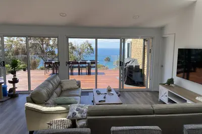 Image de Elegant Luxury With Stunning Sea Views