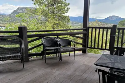 Image de Mountain and Lake Views