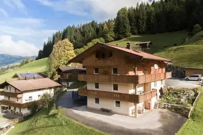 Image de Appartement avec local à skis et à vélos