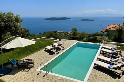 Image de Private villa for 8 quests with private pool an staggering ocean views