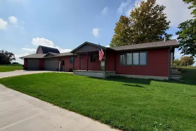 Image de Country home 1\/2 hour from Eaa Oshkosh