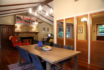 Image de Serene Forest Mountain Retreat
