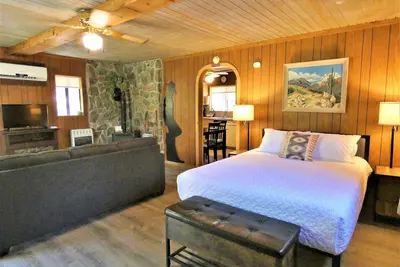 Image de Calling all Birders & Nature lovers to Ramsey Canyon Cabins & Bird Sanctuary