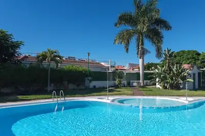 Image de ★ La Casa Blanca ★ a smart and sunny, 3 bedrooms house