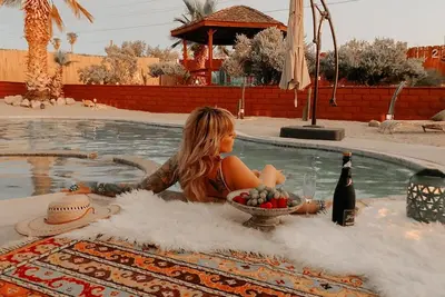 Image de Huge Pool & Spa Mid Century Oasis near Joshua Tree
