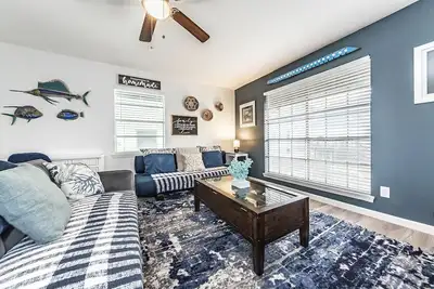 Image de Looking for family retreat with coastal-island vibes? Casa Verde is for you