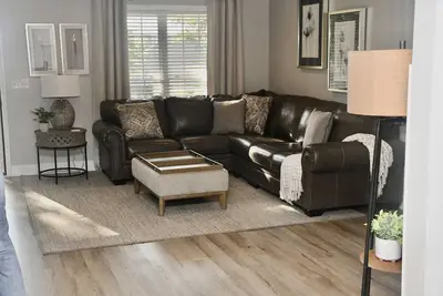 Image de Madison, Huntsville Alabama 4 Bedroom Vacation Rental on a 1 Acre Lot