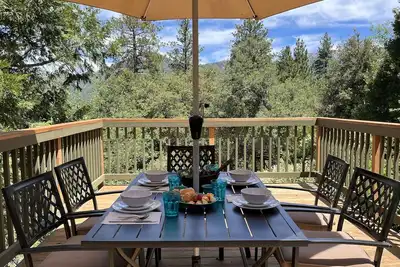 Image de Oasis at Il Riposo: Hot Tub, Sauna, Art Room, small dogs welcome