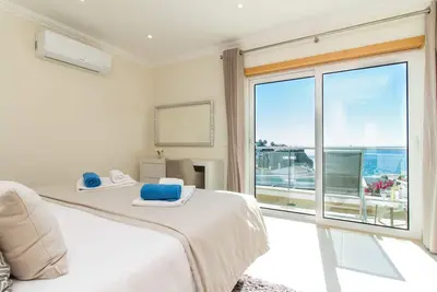 Image de Panoramic Seaview Holiday Escape Carvoeiro Algarve