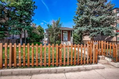 Image de Medical Stay Near Anschutz | $3499 All-Incl | Pets