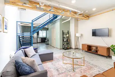 Image de Modern Downtown Okc Loft with private balcony *Downtown Okc *Ou Med