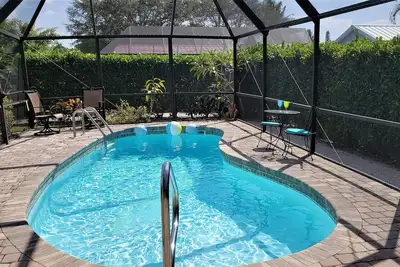 Image de The Carefree Flamingo: Private pool/yard near golfing, dining, shopping, beach
