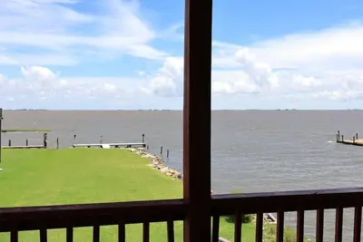 Image de East Camptons-Lakehouse And Pool