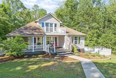 Image de 3+ acre Home: Pool Table, Putt-Putt, 4 miles to Downtown and Semo, Summer Pool