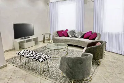 Image de Appartement haut standing au Plateau: 3 chambres, 2. 5 salles de bain
