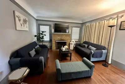 Image de Newly Remodeled, Charming Bungalow