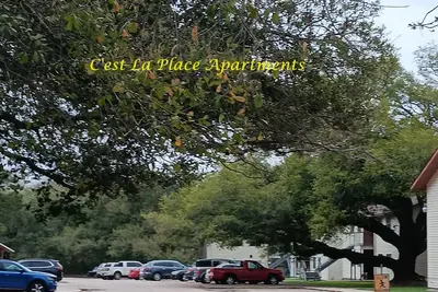 Image de Spacious Furnished 2 Bedrooms, 1 Bathroom Apartment! \nYour Home Away from Home