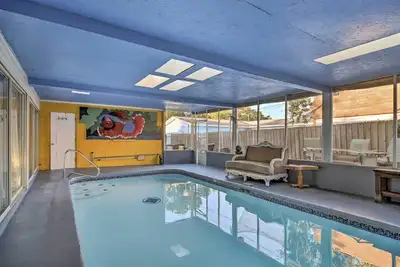 Image de Vibrant St. Petersburg Home w/ Private Yard!
