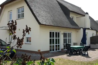 Image de Cottage \"Tante Waltraut\" Barrier-free A with terrace, garden, internet and much more.