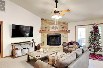 Image de Blue Spruce Retreat, 3 bedrooms, Large Deck, Views, Sleeps 8