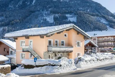 Image de Appartement de vacances Neukirchen am Großvenediger pour 1 - 7 personnes avec 3 chambres à coucher -