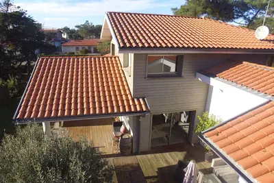 Image de Villa à 2 pieds de la Plage, superbes prestations(piscine chauffée, jacuzzi. . . )