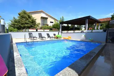 Image de Appartement de vacances Omisalj pour 1 - 6 personnes avec 3 chambres à coucher - Appartement de vaca