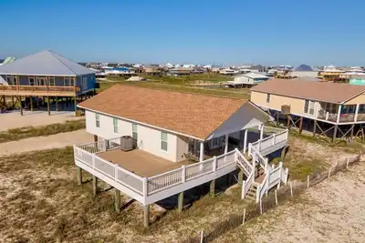 Image de Getaway and Play - Gulf Beachside, 3 Bedrooms, 2 Baths, Pet Friendly, Sleeps 7