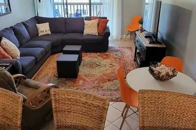Image de First Floor Beach Club Villa with Marsh Views - Walk to the Beach!