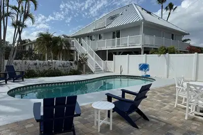 Image de Beautiful Sanibel Island home with private pool in the Dunes golf community