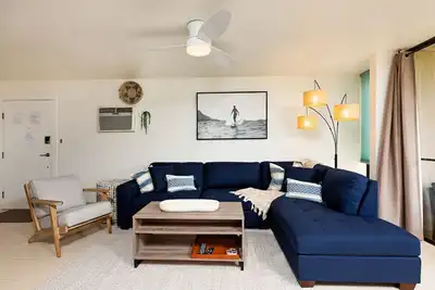 Image de Stunning 2 Bdrm OceanView Condo Steps to the Beach