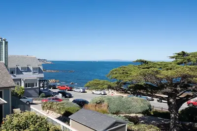 Image de Seafarer - Pacific Grove Beach House - Steps to the Water, Incredible Ocean Views