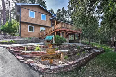 Image de Spacious Black Hawk Home w/ Furnished Deck!