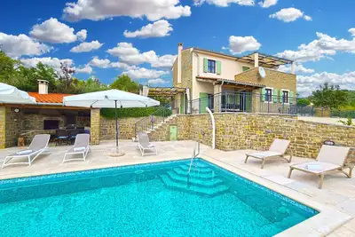 Image de Villa 2129\/44901 (Istria - Motovun), 30000m from the beach
