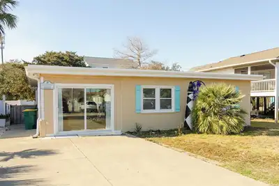Image de Pet Friendly Cottage Minutes from the Kb Pier