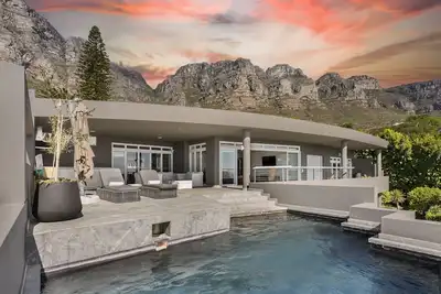 Image de Camps Bay Luxury Villa - Villa Ravensteyn