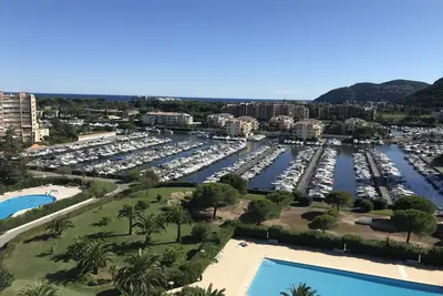 Image de Très bel appartement avec vue mer, piscine et port de Cannes-Marina