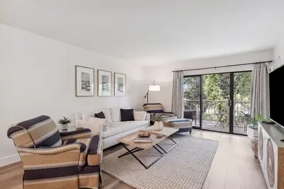 Image de Pet Friendly | Remodeled Beachwood Condo | Pool/Pond/Golf Course View | Beach Across the Street