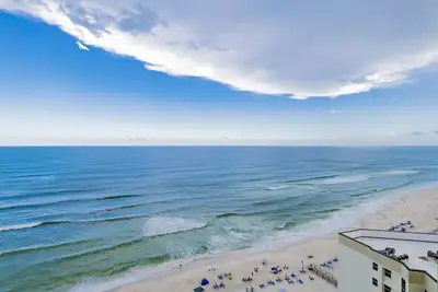 Image de Palacio 3/2 on 17th Floor with a Million Dollar View