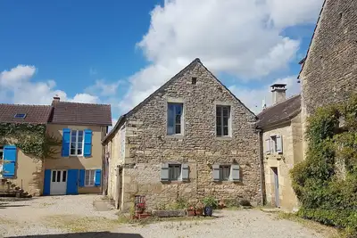Image de Double rural gîte with swimming pool