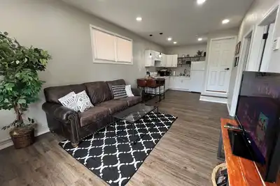 Image de 🔥New, Private, Modern🔥 2/1 Unit *Close to Jblm*
