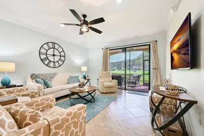 Image de Bonita National Golf & Country Club: 2 bed/2 bath + den. Resort amenities.