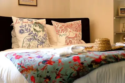 Image de Cottage Mimosa - Zen avec spa et lit rond
