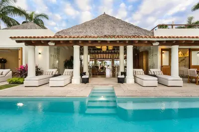 Image de Lagos 20 Punta Mita: 5 Suite Ocean and Golf View Luxury Villa Inside the Gates!