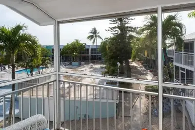 Image de A Slice of Paradise ~ Golf Cart & Heated Pools