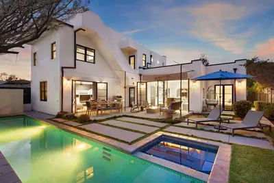 Image de Vista Del Mar by AvantStay | Stunning Spanish Inspired Home w/ Pool, Hot Tub