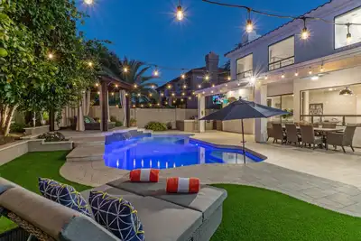 Image de North Scottsdale Premier Luxury Oasis 4 - Peloton Room & Heated Pool